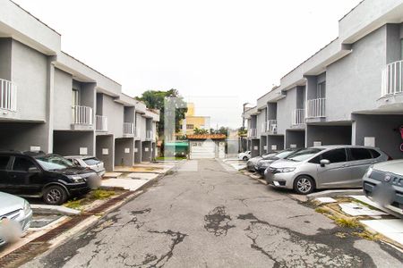 Área externa de casa de condomínio à venda com 2 quartos, 72m² em Vila Carmosina, São Paulo