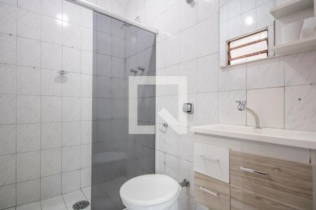 Banheiro de casa para alugar com 1 quarto, 55m² em Helena Maria, Osasco