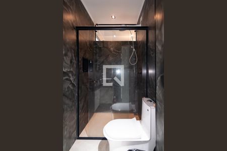 Banheiro de apartamento à venda com 2 quartos, 65m² em Bela Vista, São Paulo