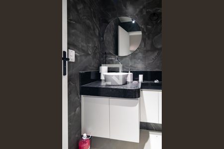 Banheiro de apartamento à venda com 2 quartos, 65m² em Bela Vista, São Paulo