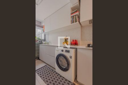 Cozinha e Área de Serviço de apartamento à venda com 3 quartos, 124m² em Jardim Paulistano, São Paulo