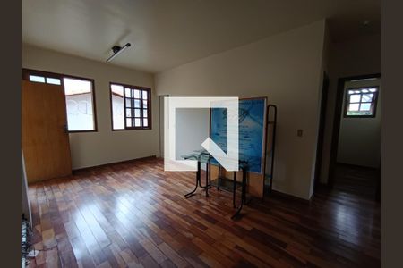 Casa para alugar com 2 quartos, 104m² em Floramar, Belo Horizonte