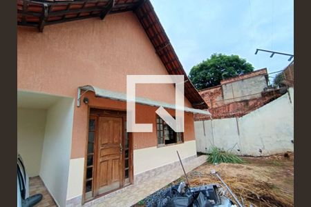 Casa para alugar com 2 quartos, 104m² em Floramar, Belo Horizonte