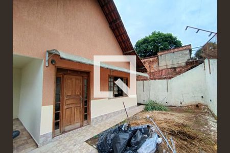 Casa para alugar com 2 quartos, 104m² em Floramar, Belo Horizonte