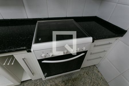 Cozinha - Fogão de casa para alugar com 3 quartos, 302m² em Chácara Seis de Outubro, São Paulo