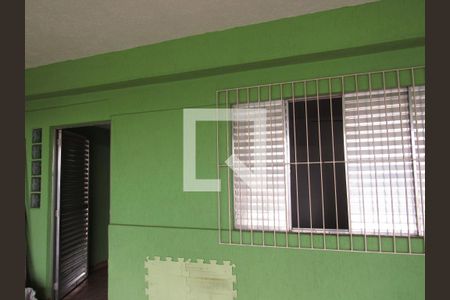 Garagem de casa à venda com 2 quartos, 300m² em Padroeira, Osasco