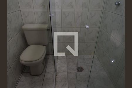 Banheiro da Suíte de casa à venda com 2 quartos, 300m² em Padroeira, Osasco