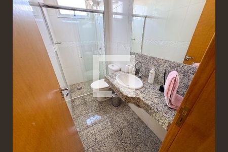 Banheiro do Quarto 3 de apartamento à venda com 3 quartos, 180m² em Eldorado, Contagem