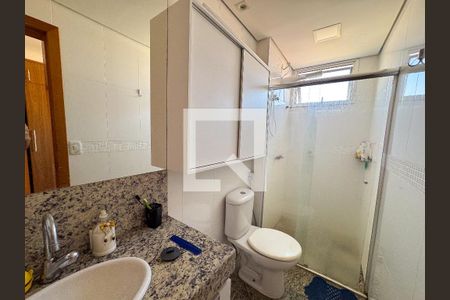 Banheiro do Quarto 1 de apartamento à venda com 3 quartos, 180m² em Eldorado, Contagem