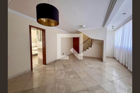 Sala de apartamento à venda com 4 quartos, 205m² em Padre Eustáquio, Belo Horizonte