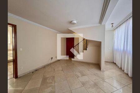 Sala de apartamento à venda com 4 quartos, 205m² em Padre Eustáquio, Belo Horizonte