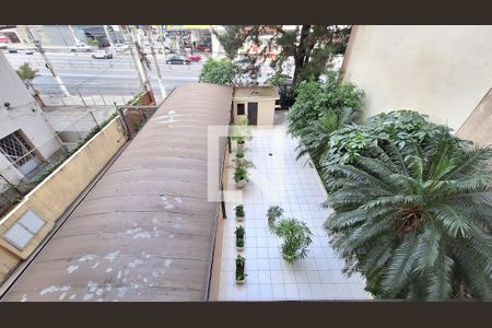 Vista de apartamento à venda com 2 quartos, 66m² em Água Branca, São Paulo