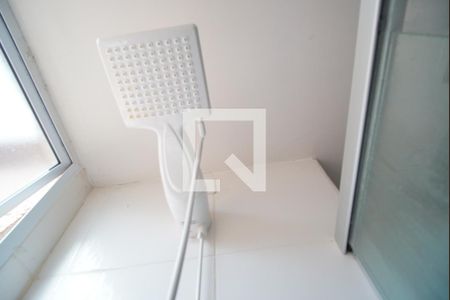 Banheiro de apartamento à venda com 2 quartos, 42m² em Sarandi, Porto Alegre