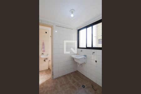 Área de Serviço de apartamento à venda com 2 quartos, 57m² em Vila Romero, São Paulo