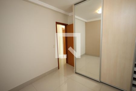 Quarto 2 de apartamento para alugar com 3 quartos, 100m² em Setor Bela Vista, Goiânia