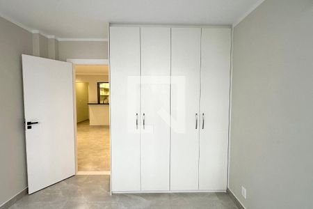 Quarto 01 de apartamento à venda com 2 quartos, 70m² em Copacabana, Rio de Janeiro