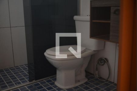 Banheiro Social de casa à venda com 2 quartos, 109m² em Cidade São Jorge, Santo André