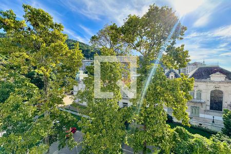 Vista da Sala  de apartamento à venda com 5 quartos, 261m² em Laranjeiras, Rio de Janeiro