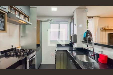 Cozinha de apartamento à venda com 2 quartos, 43m² em Morro Santana, Porto Alegre