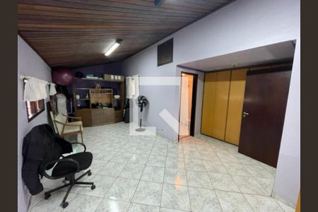 Casa à venda com 3 quartos, 220m² em Vila Camilópolis, Santo André