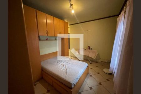 Casa à venda com 3 quartos, 220m² em Vila Camilópolis, Santo André