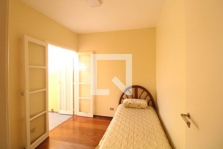 Quarto 2 de casa para alugar com 3 quartos, 125m² em Jardim Prudência, São Paulo