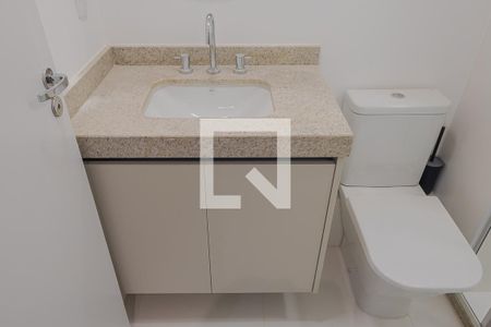 Banheiro de kitnet/studio à venda com 1 quarto, 28m² em Sumaré, São Paulo