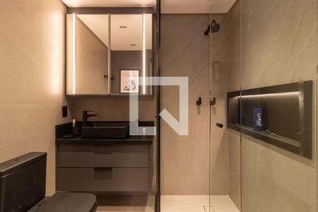 Banheiro de apartamento à venda com 1 quarto, 58m² em Cerqueira César, São Paulo