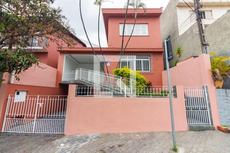 Fachada de casa à venda com 4 quartos, 212m² em Km 18, Osasco