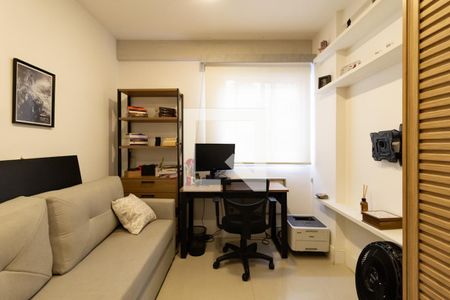 Escritório de apartamento à venda com 3 quartos, 140m² em Humaitá, Rio de Janeiro