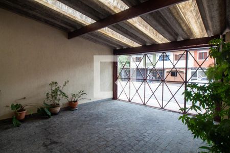 Garagem de casa à venda com 4 quartos, 160m² em Vila Cordeiro, São Paulo