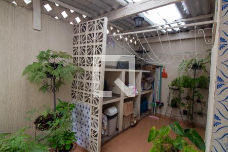 Quintal de casa à venda com 4 quartos, 160m² em Vila Cordeiro, São Paulo