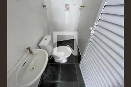 Banheiro 2 de casa à venda com 3 quartos, 101m² em Jaguaré, São Paulo