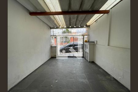 Garagem de casa à venda com 3 quartos, 101m² em Jaguaré, São Paulo