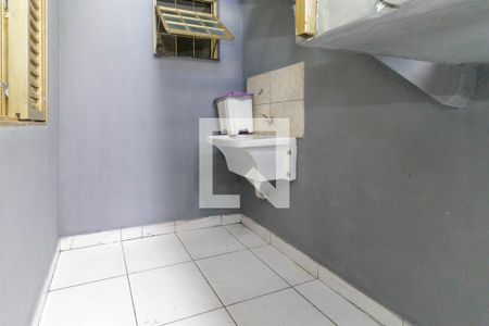 Tanque do corredor externo de casa à venda com 1 quarto, 125m² em Chácara Belenzinho, São Paulo