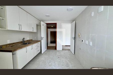 Apartamento à venda com 3 quartos, 200m² em Itaipu, Niterói