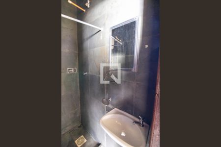 Banheiro de casa à venda com 1 quarto, 40m² em Fonseca, Niterói