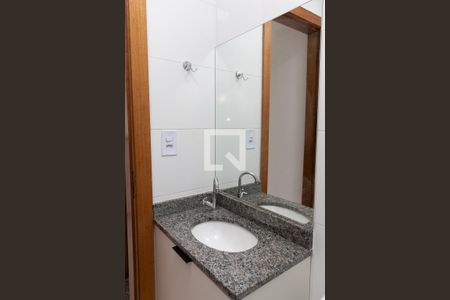 Banheiro de apartamento à venda com 1 quarto, 30m² em Jardim Artur Alvim, São Paulo