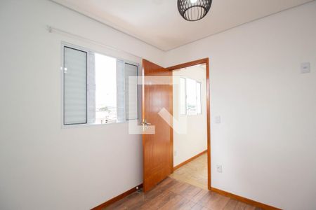 Quarto de casa para alugar com 1 quarto, 30m² em Jardim Jaragua (sao Domingos), São Paulo