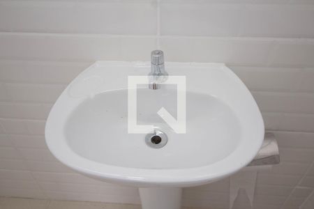 Banheiro de casa para alugar com 1 quarto, 30m² em Jardim Jaragua (sao Domingos), São Paulo