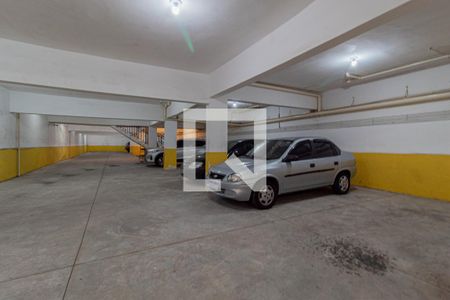 Garagem de casa à venda com 3 quartos, 105m² em Vila Granada, São Paulo