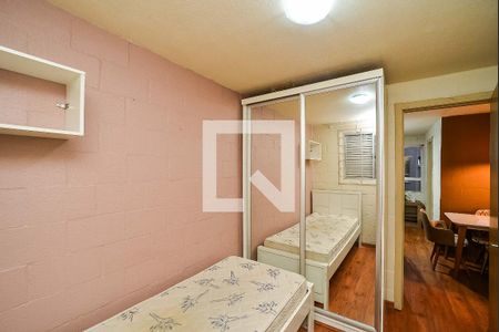 Quarto 2 de apartamento para alugar com 2 quartos, 40m² em Rubem Berta, Porto Alegre