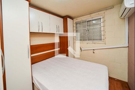 Quarto 1 de apartamento para alugar com 2 quartos, 40m² em Rubem Berta, Porto Alegre
