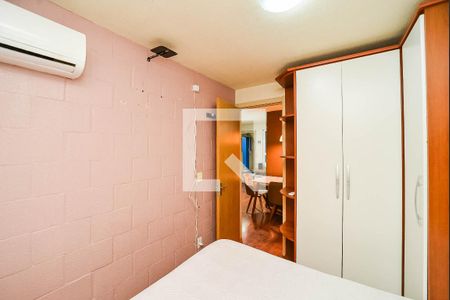 Quarto 1 de apartamento para alugar com 2 quartos, 40m² em Rubem Berta, Porto Alegre