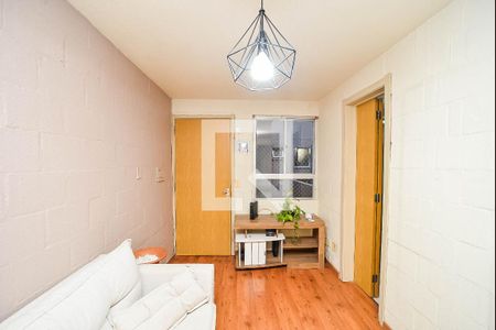 Sala de apartamento para alugar com 2 quartos, 40m² em Rubem Berta, Porto Alegre