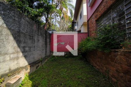 Garagem de casa à venda com 3 quartos, 400m² em Brooklin, São Paulo