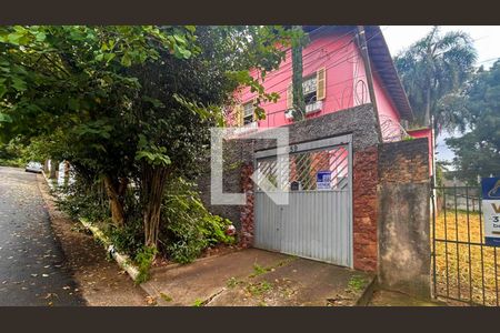 Fachada de casa à venda com 3 quartos, 400m² em Brooklin, São Paulo