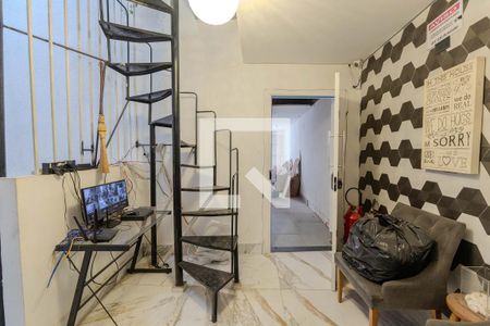 Corredor de casa à venda com 4 quartos, 201m² em Bela Vista, São Paulo
