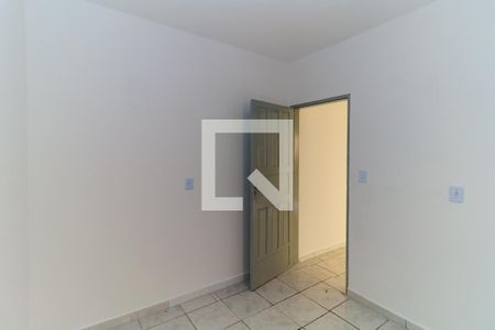 Quarto 2 de casa para alugar com 2 quartos, 44m² em Jardim Independência (são Paulo), São Paulo