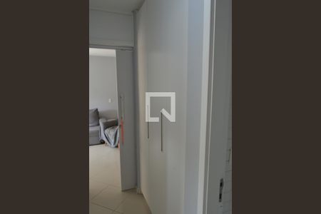 Corredor de apartamento para alugar com 3 quartos, 102m² em Barra Olímpica, Rio de Janeiro